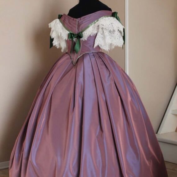 Victorian Ball Gown 1860 model "Cinzia"