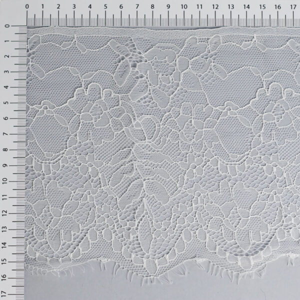 PZN44-Pizzo Chantilly bianco 16 cm con righello per altezza